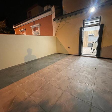 Appartement Avec Terrasse Et Ciel Etoile ! Noisy-le-Sec Bagian luar foto
